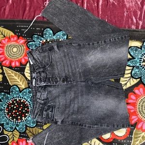 black washed skinny jeans